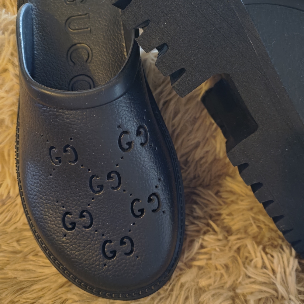Gucci Black Rubber Slides